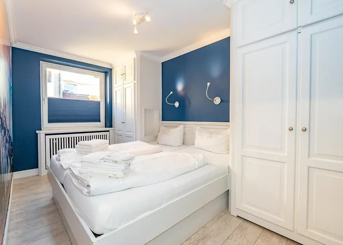 Carmen Sylva, App 28